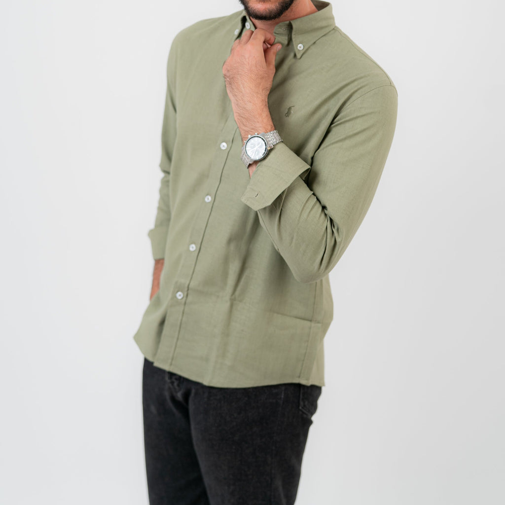 قميص بولو أمريكي بأكمام طويلة باللون الأخضر الزيتوني